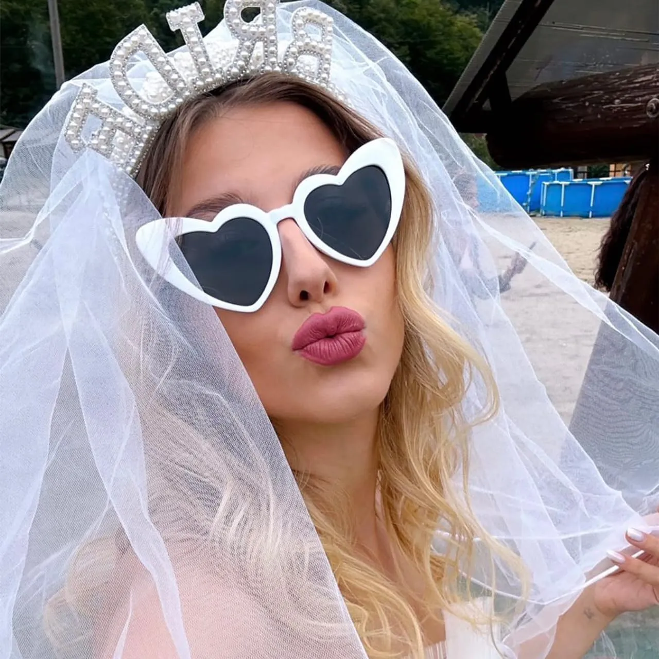 Bachelorette Party Favors Heart Sunglasses Bridesmaid Proposal Gifts Bride Tribe Shades Set