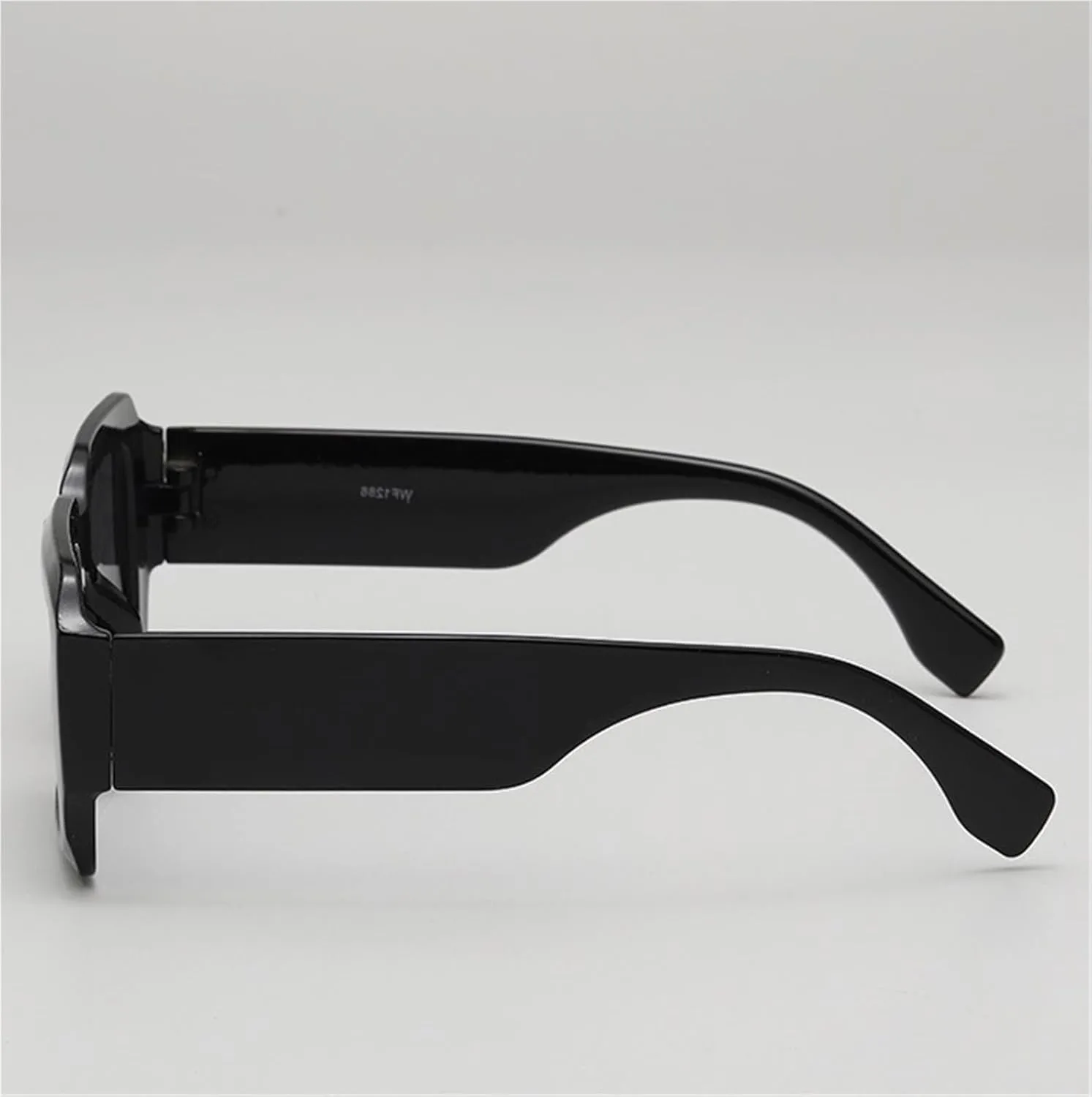 Fashion Wide Leg Small Square Frame Decorative Sunglasses Outdoor Driving Photo UV400 Vacation Men And Women Sun Glasses