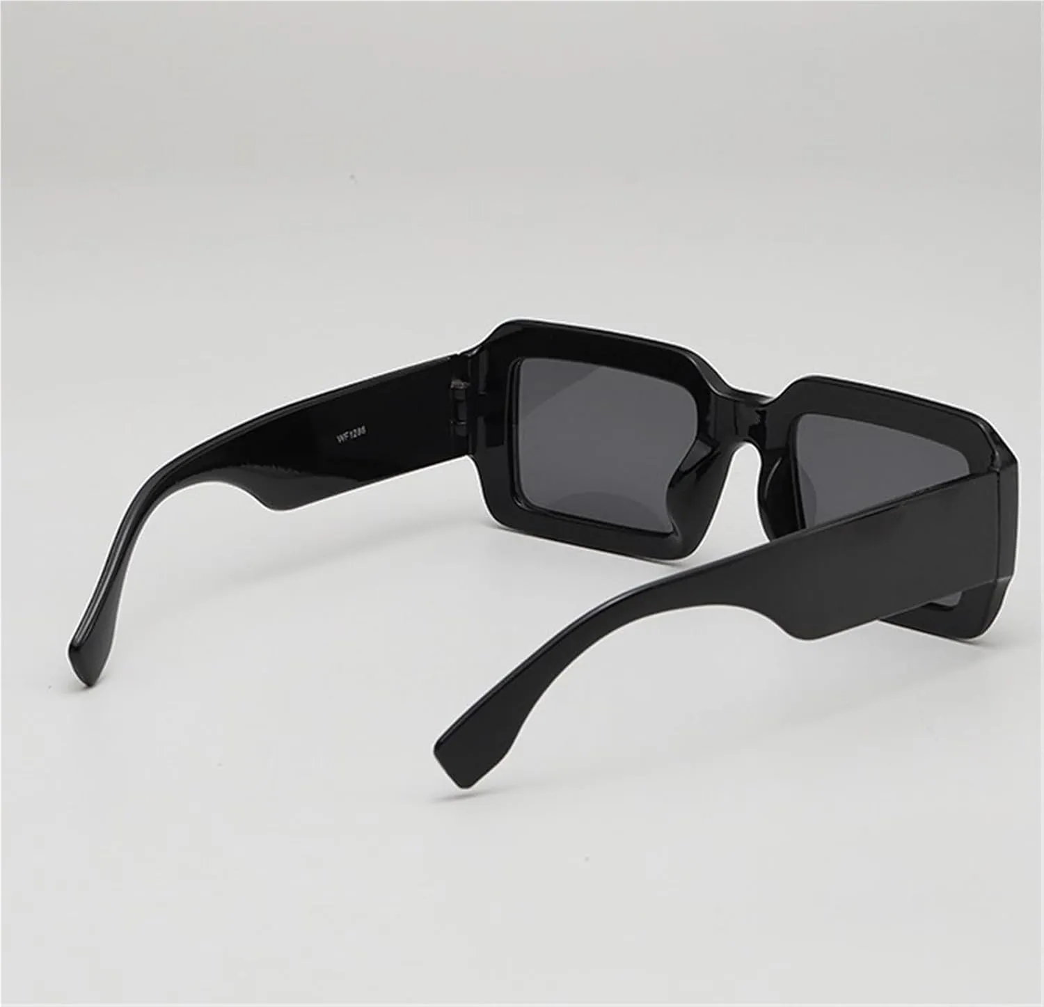 Fashion Wide Leg Small Square Frame Decorative Sunglasses Outdoor Driving Photo UV400 Vacation Men And Women Sun Glasses
