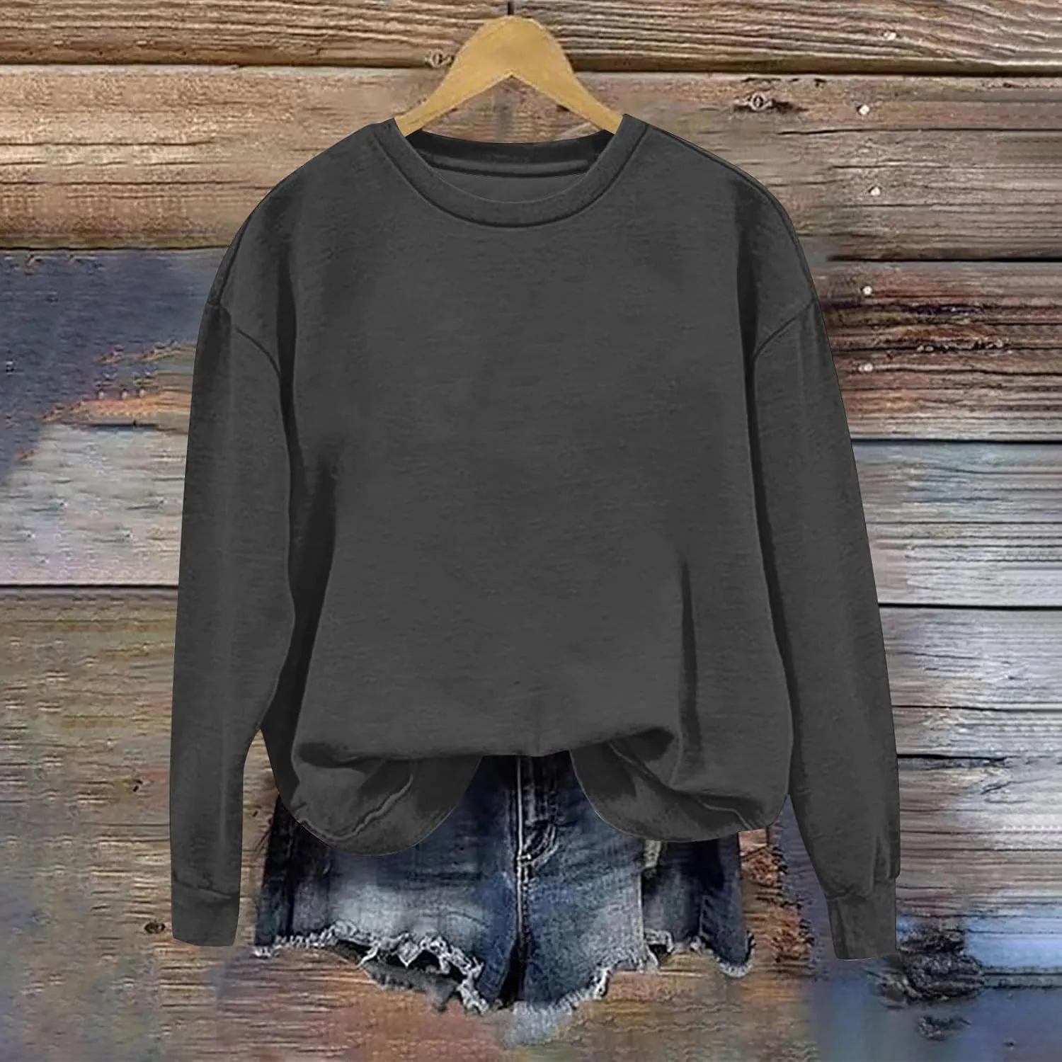 Womens Oversized Sweatshirts Casual Crewneck Long Sleeve Pullover Tops Spring Trendy Comfy Outfits Winter Clothes