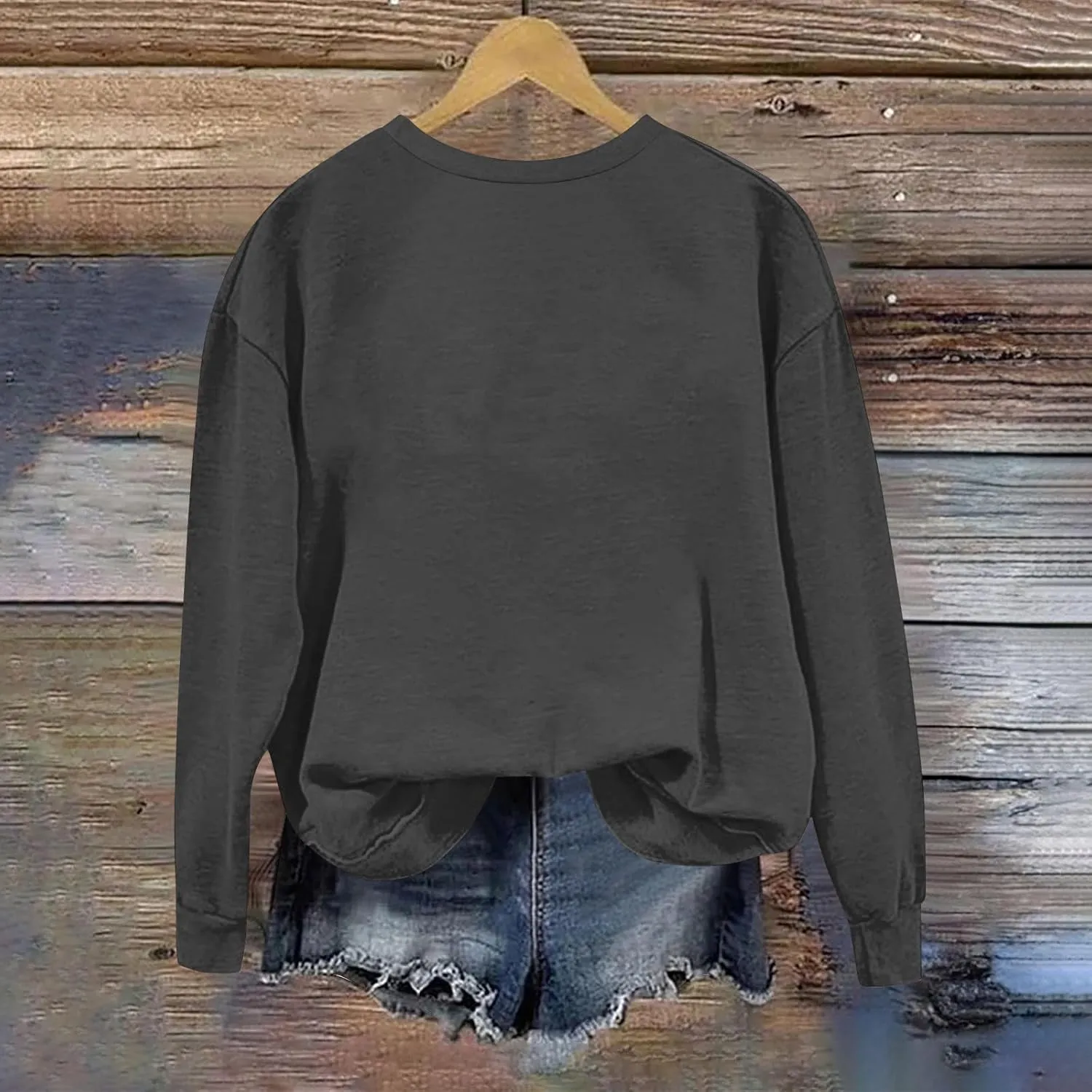 Womens Oversized Sweatshirts Casual Crewneck Long Sleeve Pullover Tops Spring Trendy Comfy Outfits Winter Clothes