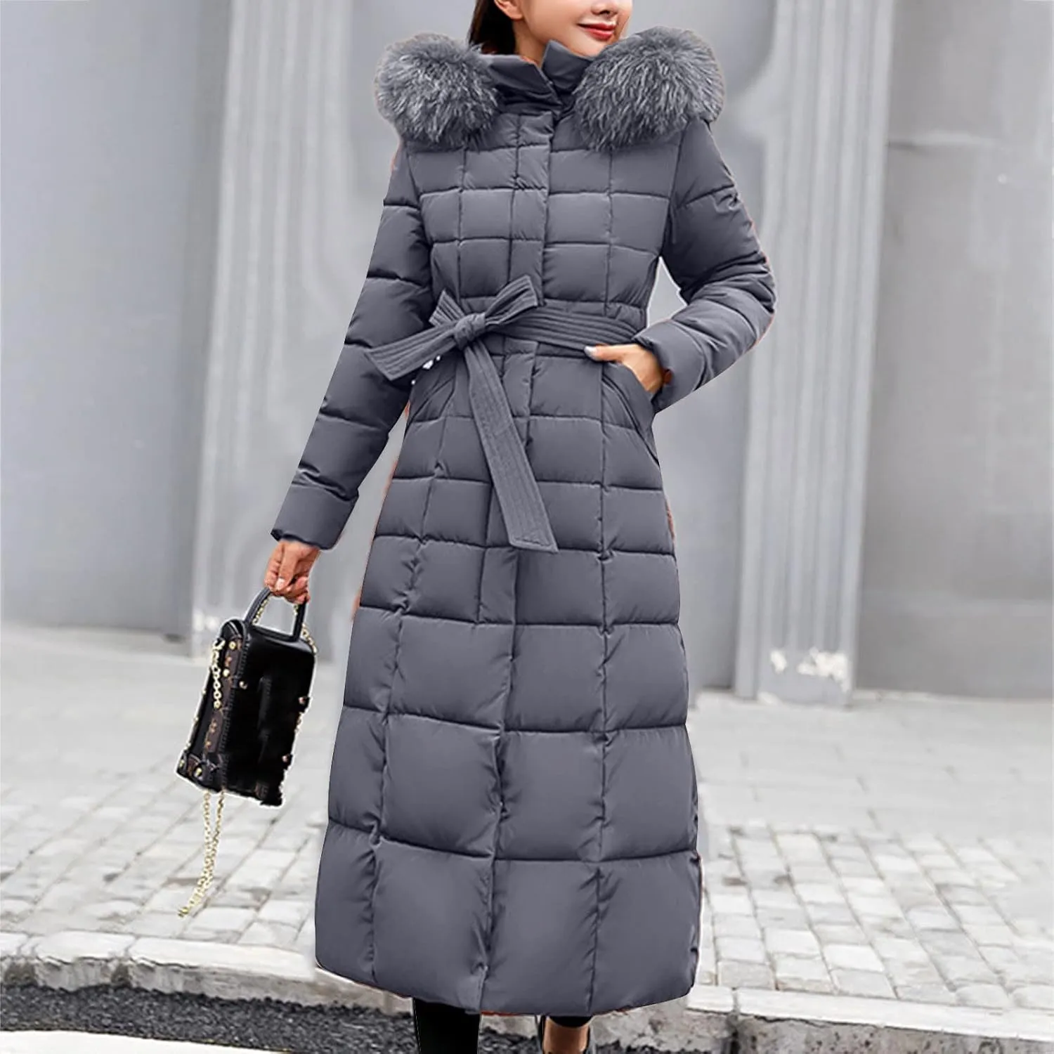 Women's Water Resistant Long Winter Coat Thickened Down Jacket Warm Puffer Jacket Pockets Quilted Parka with Faux Fur
